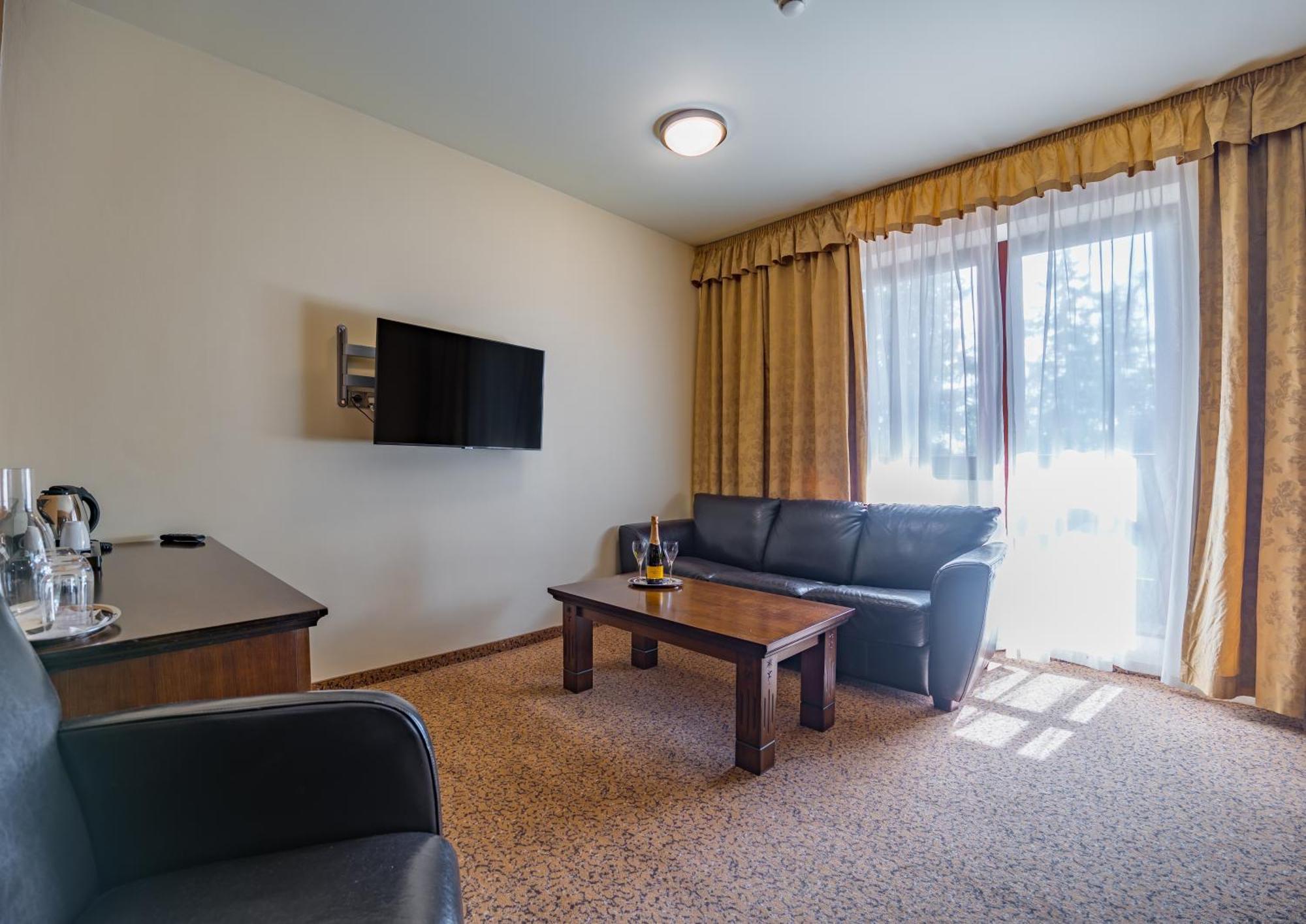 Aplend Wellness Hotel Borovica Strbske Pleso Exterior photo