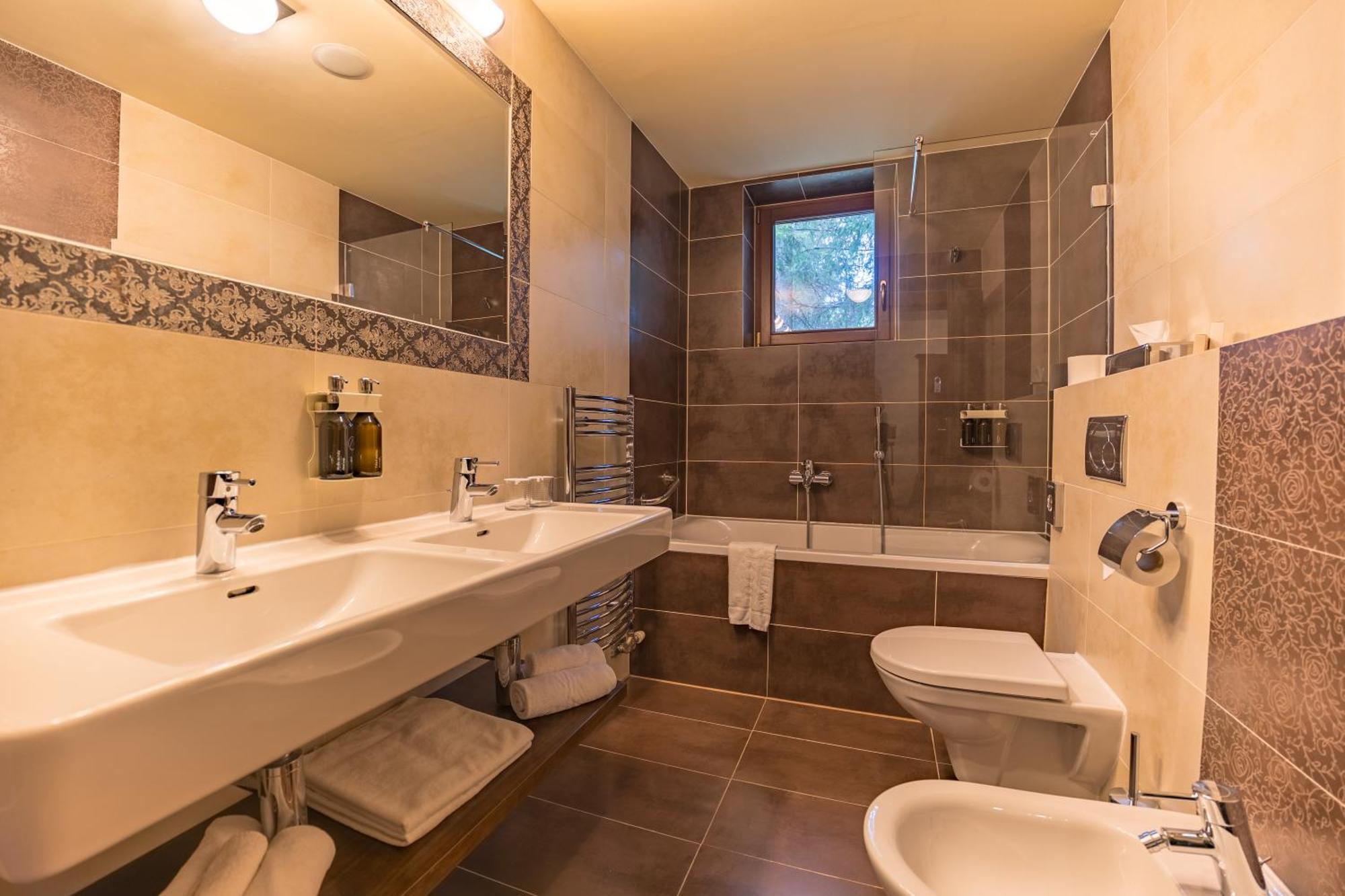 Aplend Wellness Hotel Borovica Strbske Pleso Exterior photo